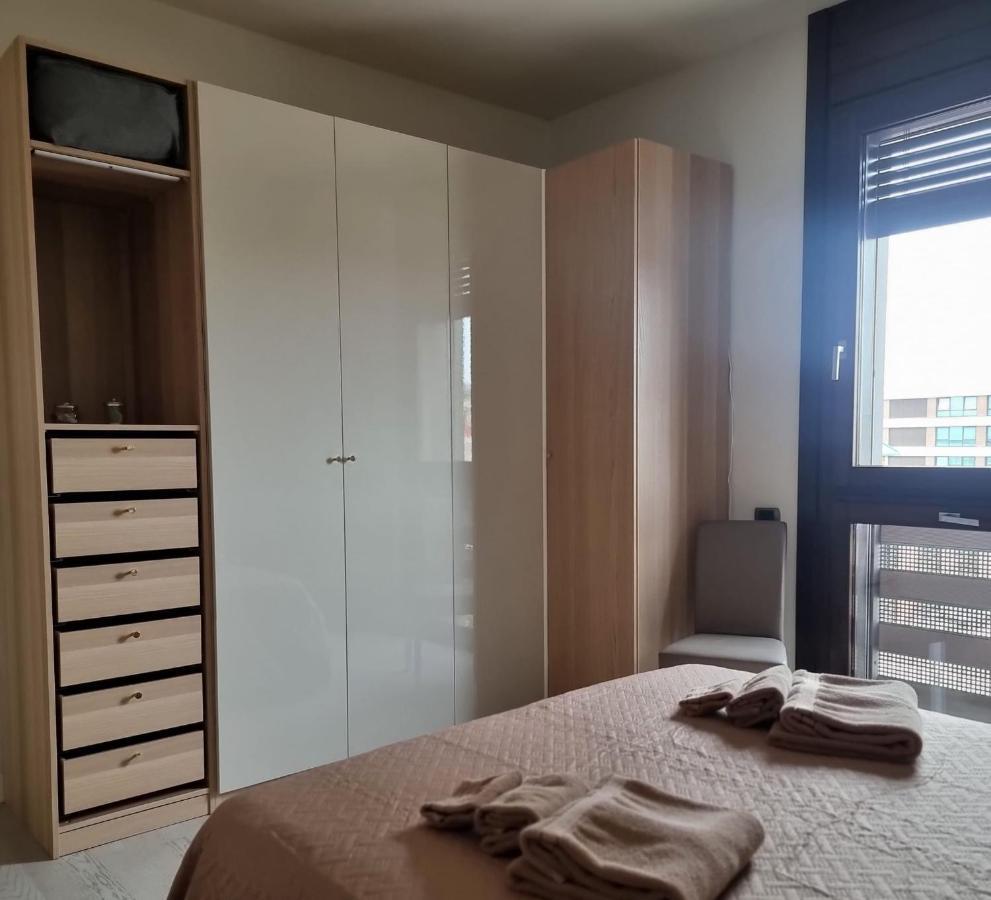 Santa Gilla Apartment Cagliari Bagian luar foto
