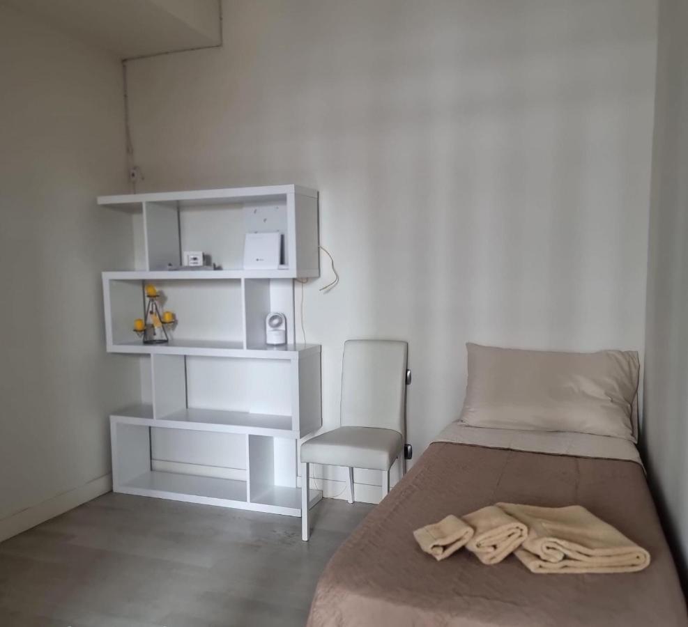 Santa Gilla Apartment Cagliari Bagian luar foto