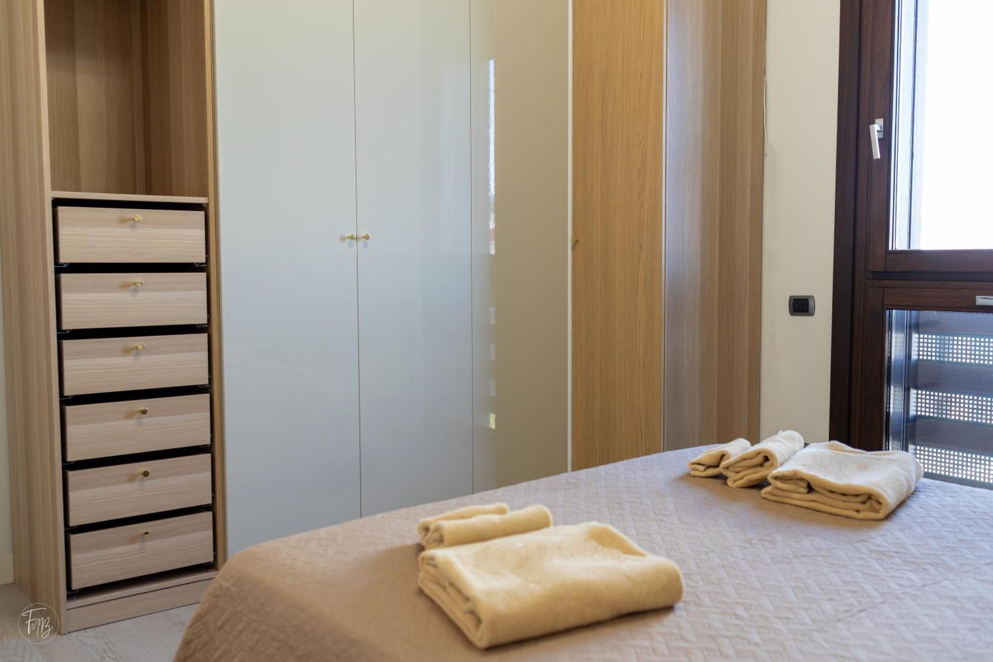 Santa Gilla Apartment Cagliari Bagian luar foto